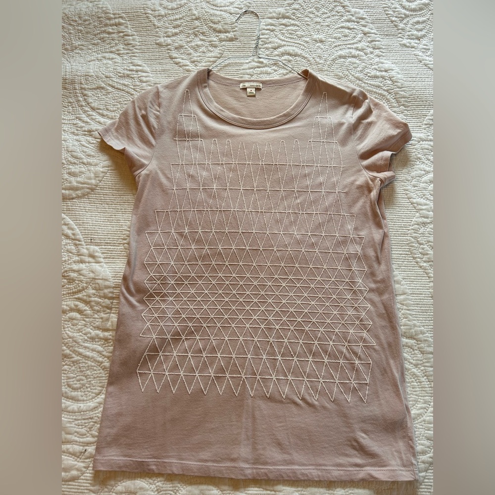 Gap, Light pink, textured, graphic t shirt Size M
